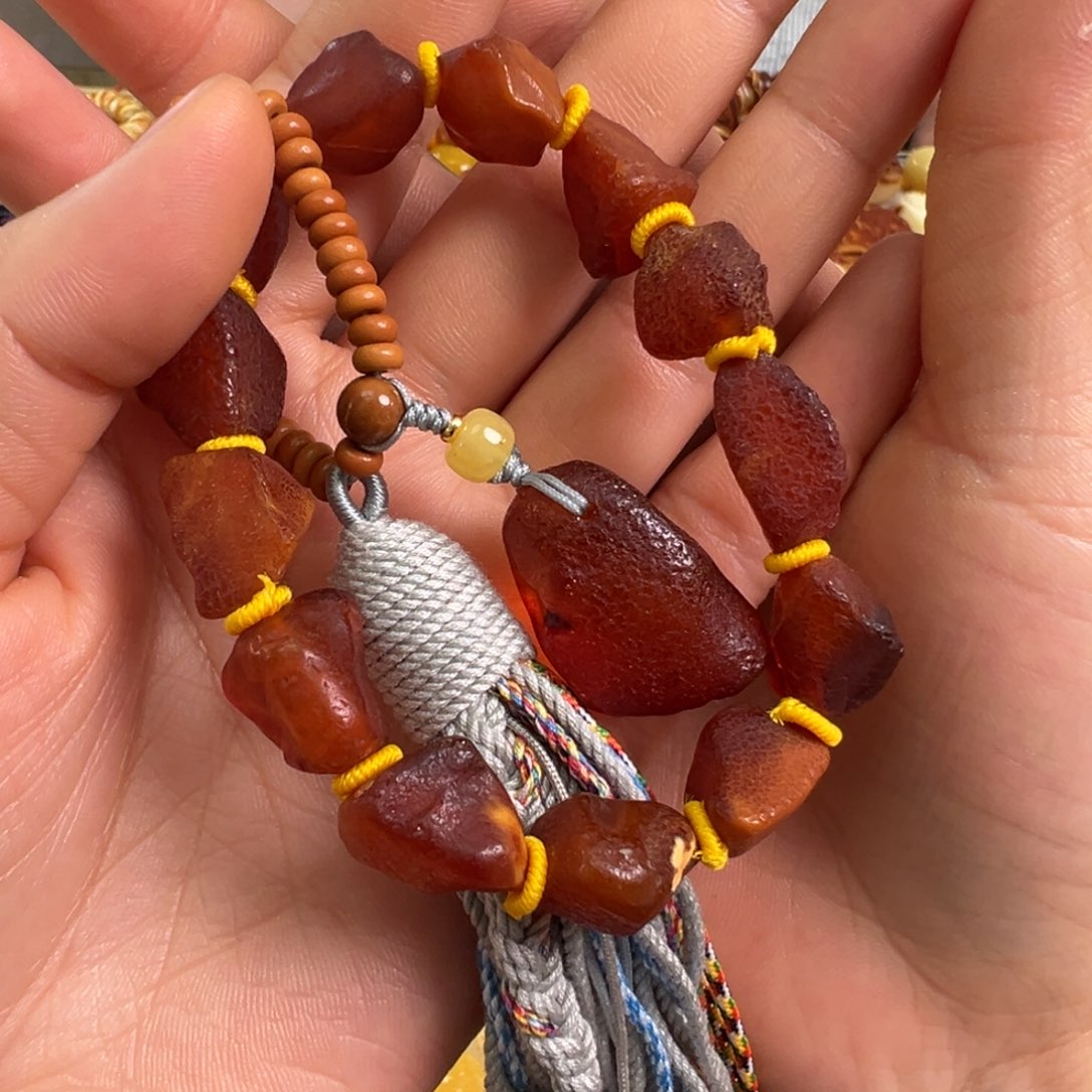 琥珀裸石未镶嵌琥珀