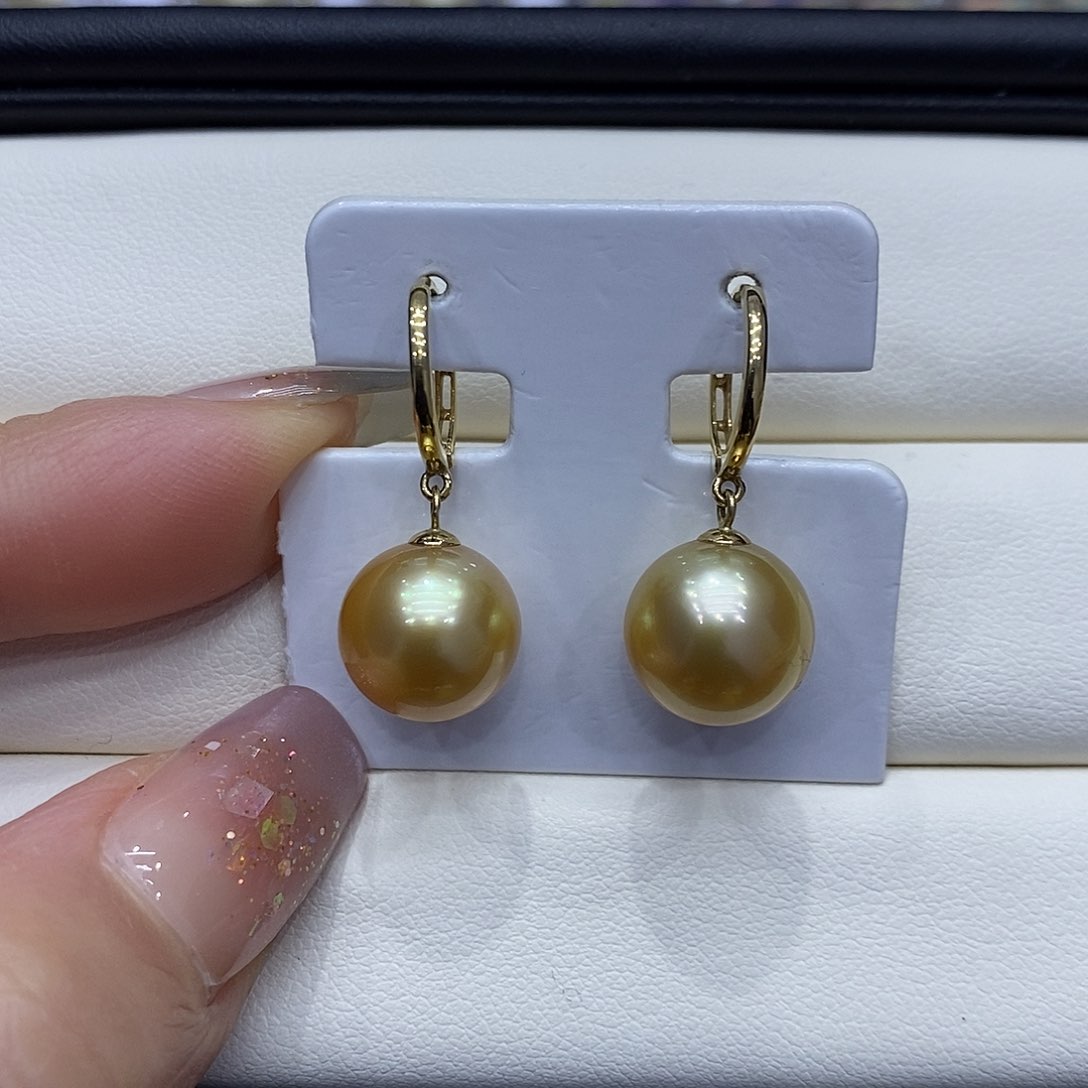 18K金镶嵌海水珍珠耳饰11到12点位
