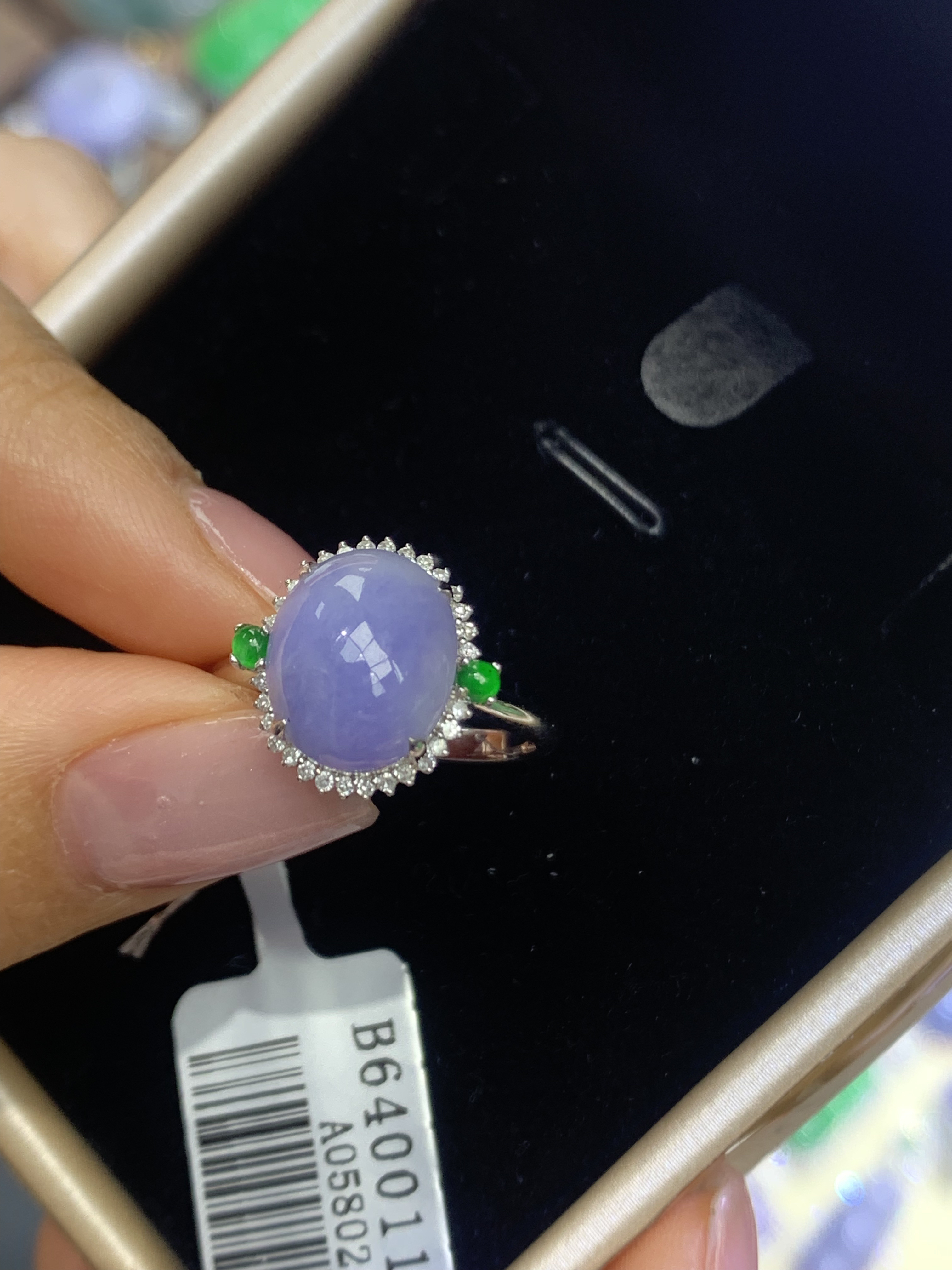 18k金镶嵌翡翠吊坠