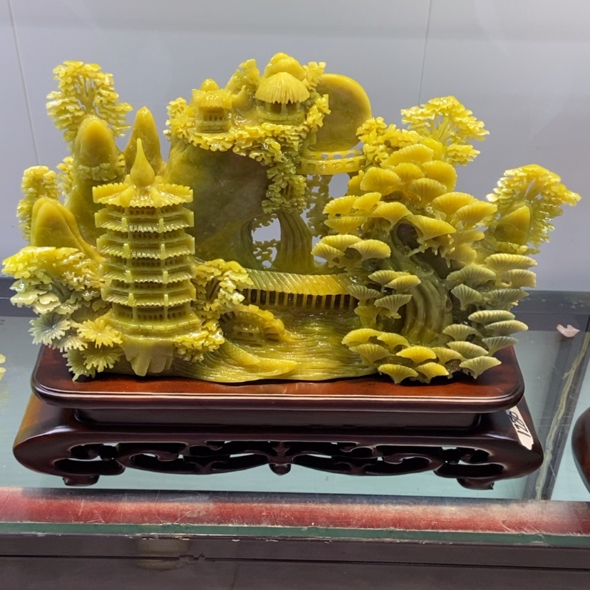 【闪购商品】未镶嵌蛇纹石玉（覆膜）珠宝奇石