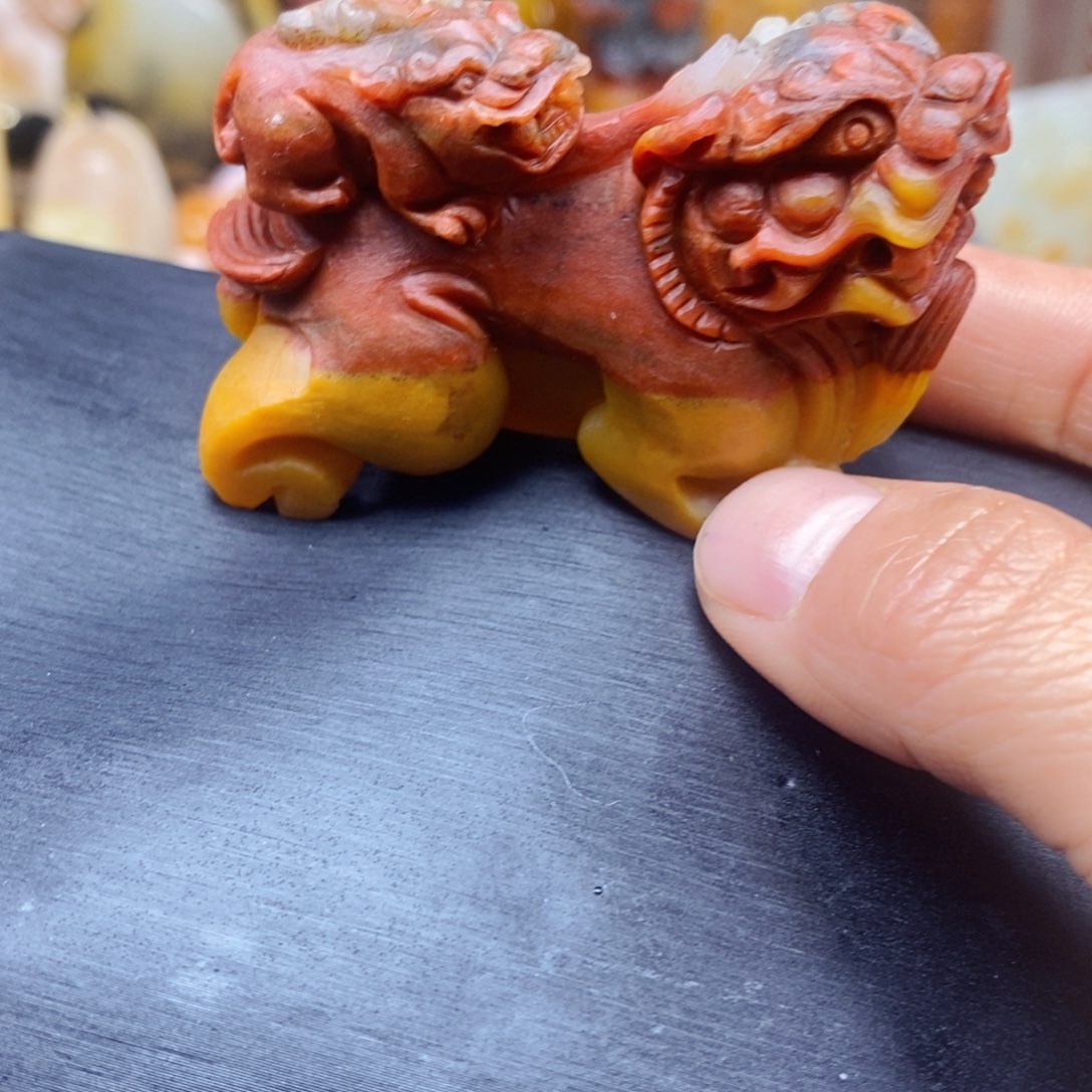 石英质玉（黄龙玉）颈饰未镶嵌