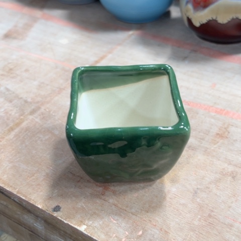 陶瓷满9元发货口径不清楚问客服谢谢