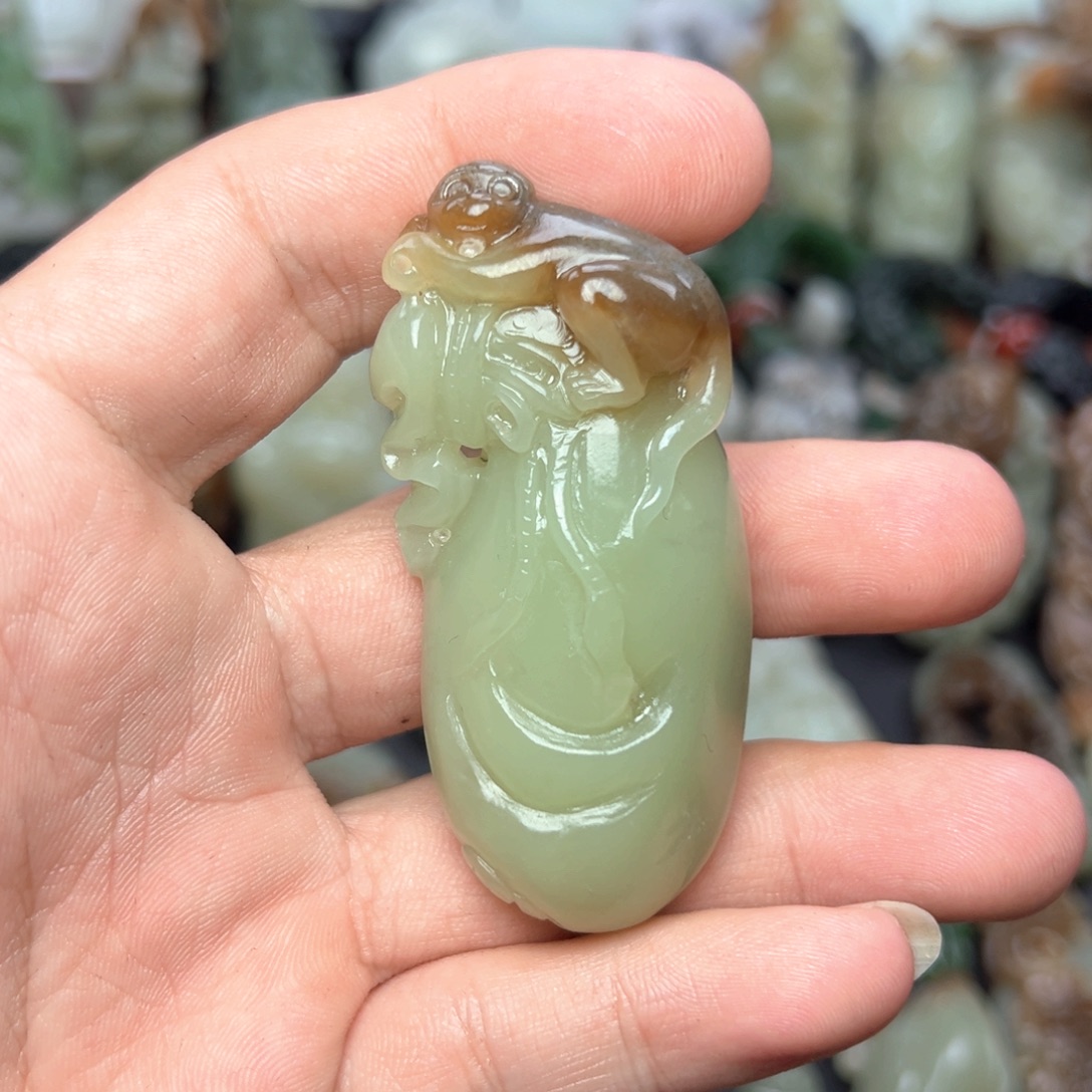 和田玉未镶嵌挂件