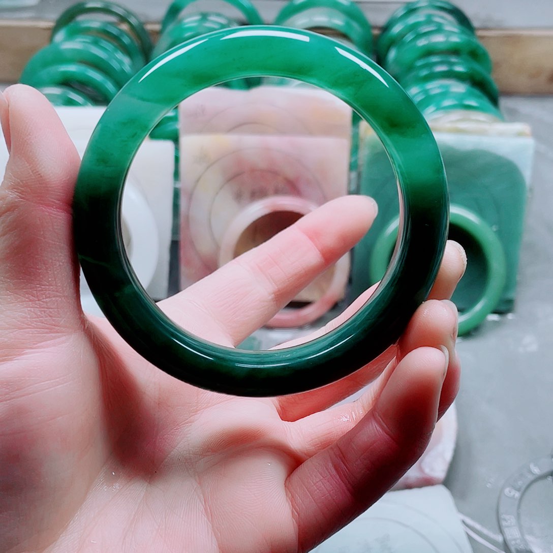 石英质玉手镯未镶嵌冰**妃