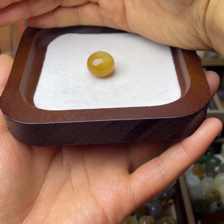 夏***叶和田玉（糖玉）未镶嵌车挂