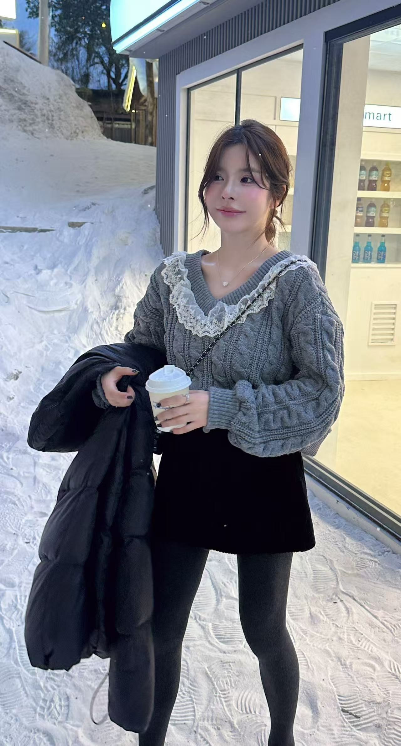 【HuiHui】东大门蕾丝花边麻花套头V领毛衣针织衫（L0350）