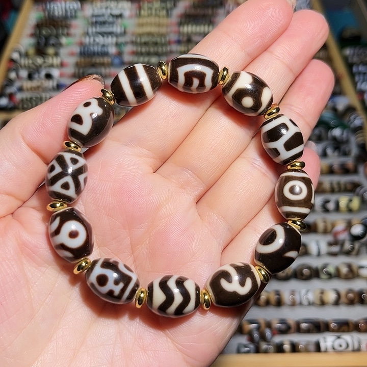 玛瑙/玉髓（覆膜）合金颈饰