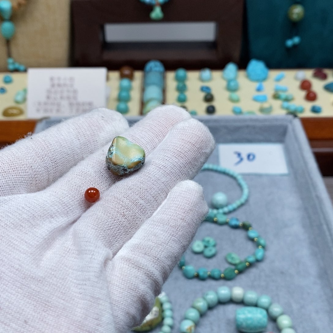 未镶嵌配饰南红玛瑙