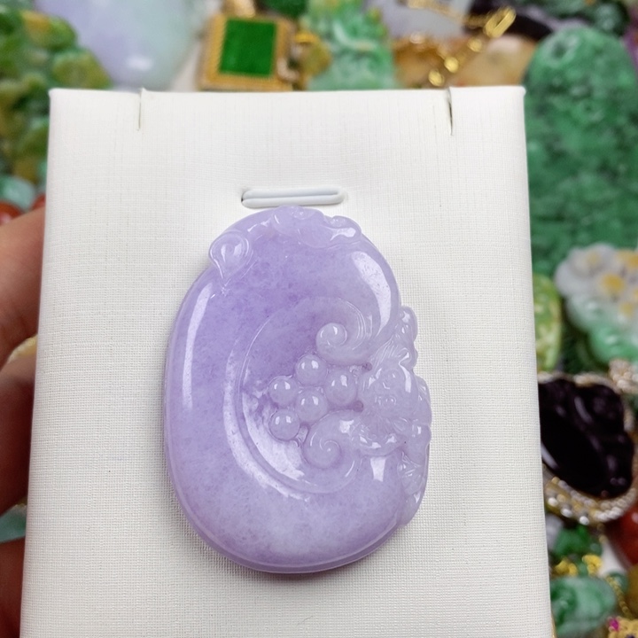 大***店翡翠未镶嵌吊坠(赠链)