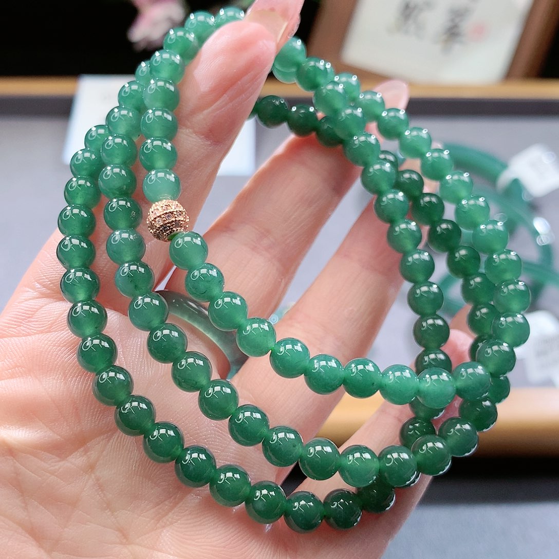 翡翠手镯（圆镯）未镶嵌