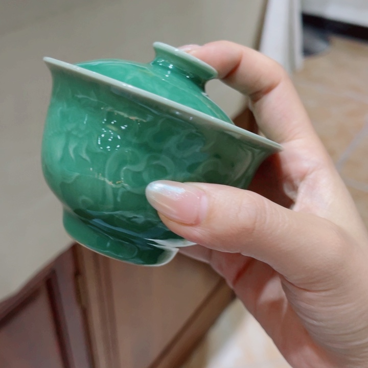 青瓷哈哈哈哈哈哈哈