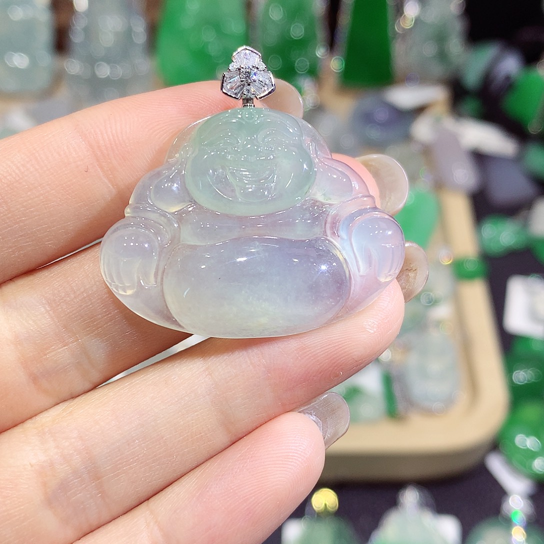 翡翠18K金镶嵌颈饰佛