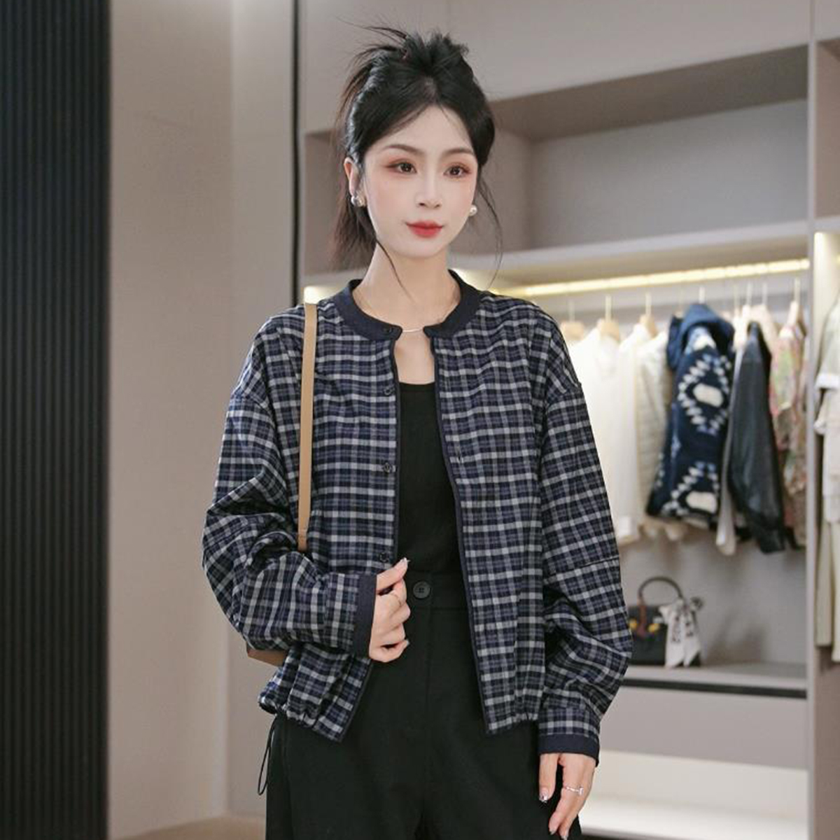 2025秋季新款复古格子衬衫女款外套 长袖薄开衫上衣宽松慵懒风