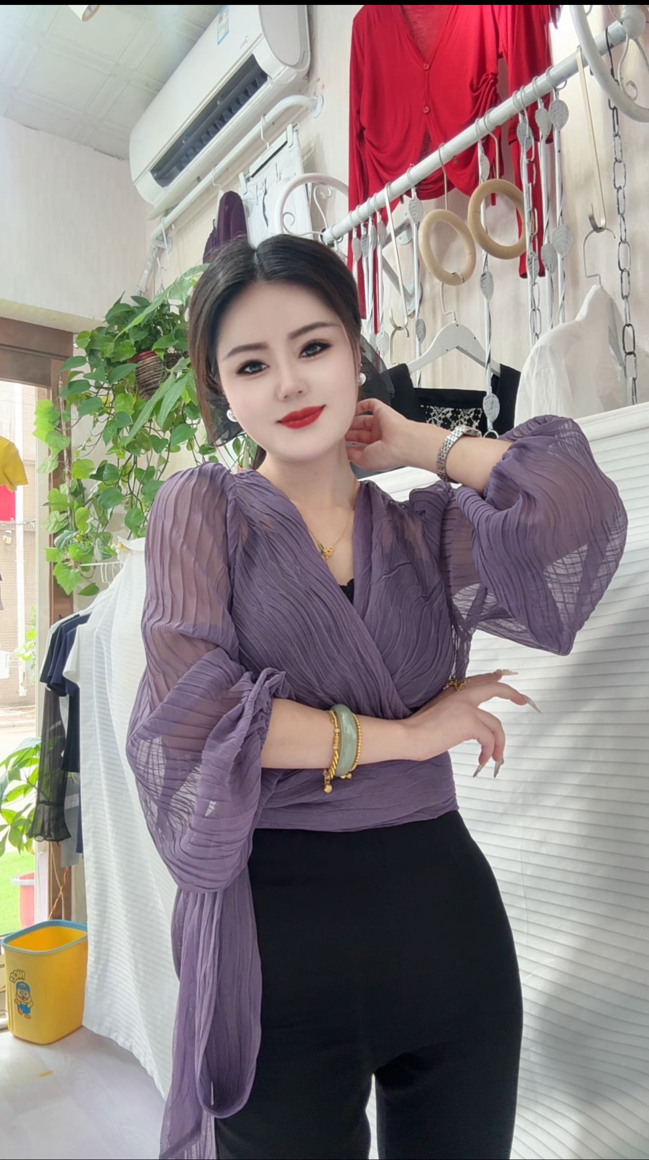 夏季新款交叉褶皱V领长袖系带设计感气质上衣