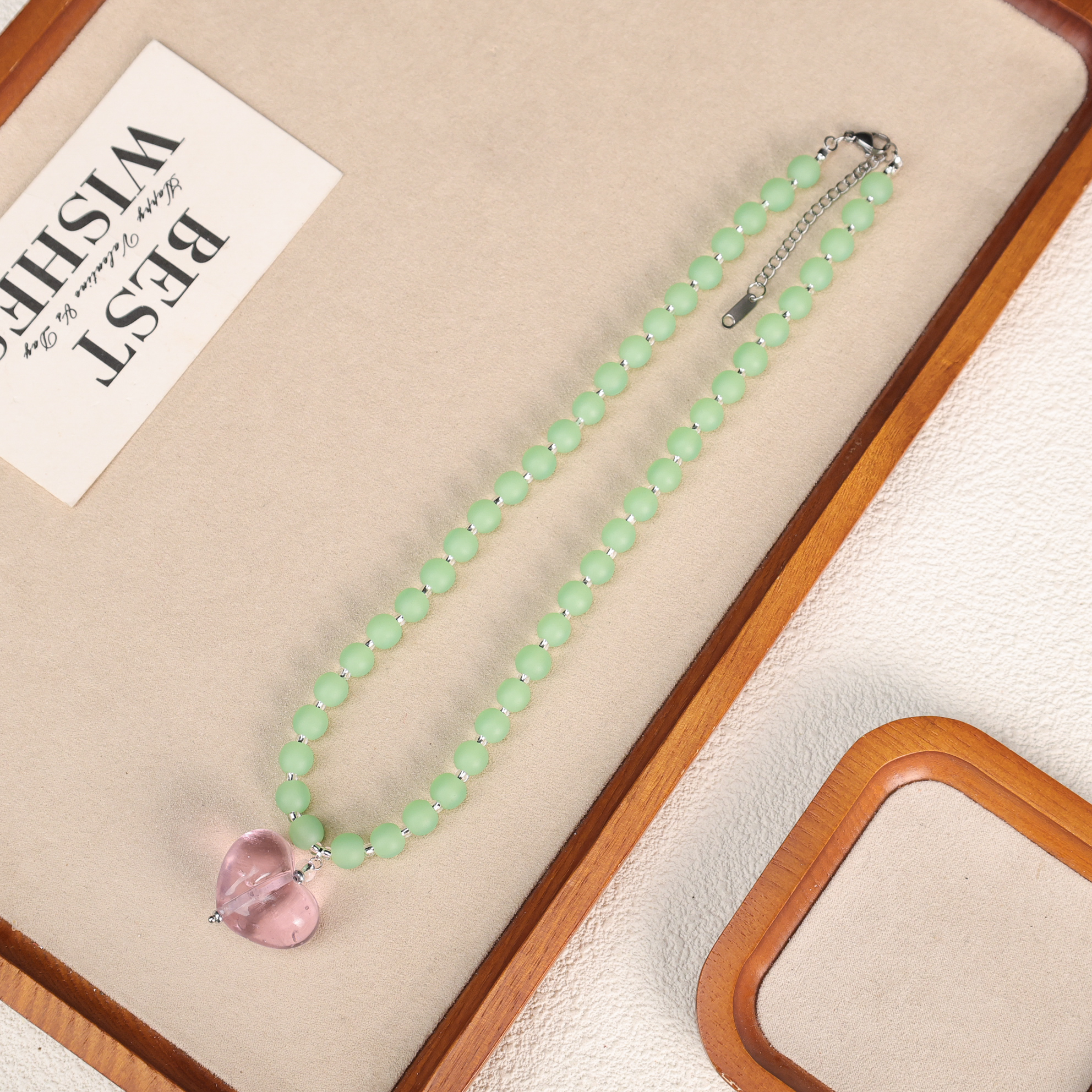 LZ5212透粉色屁桃绿色磨砂满串琉璃项链