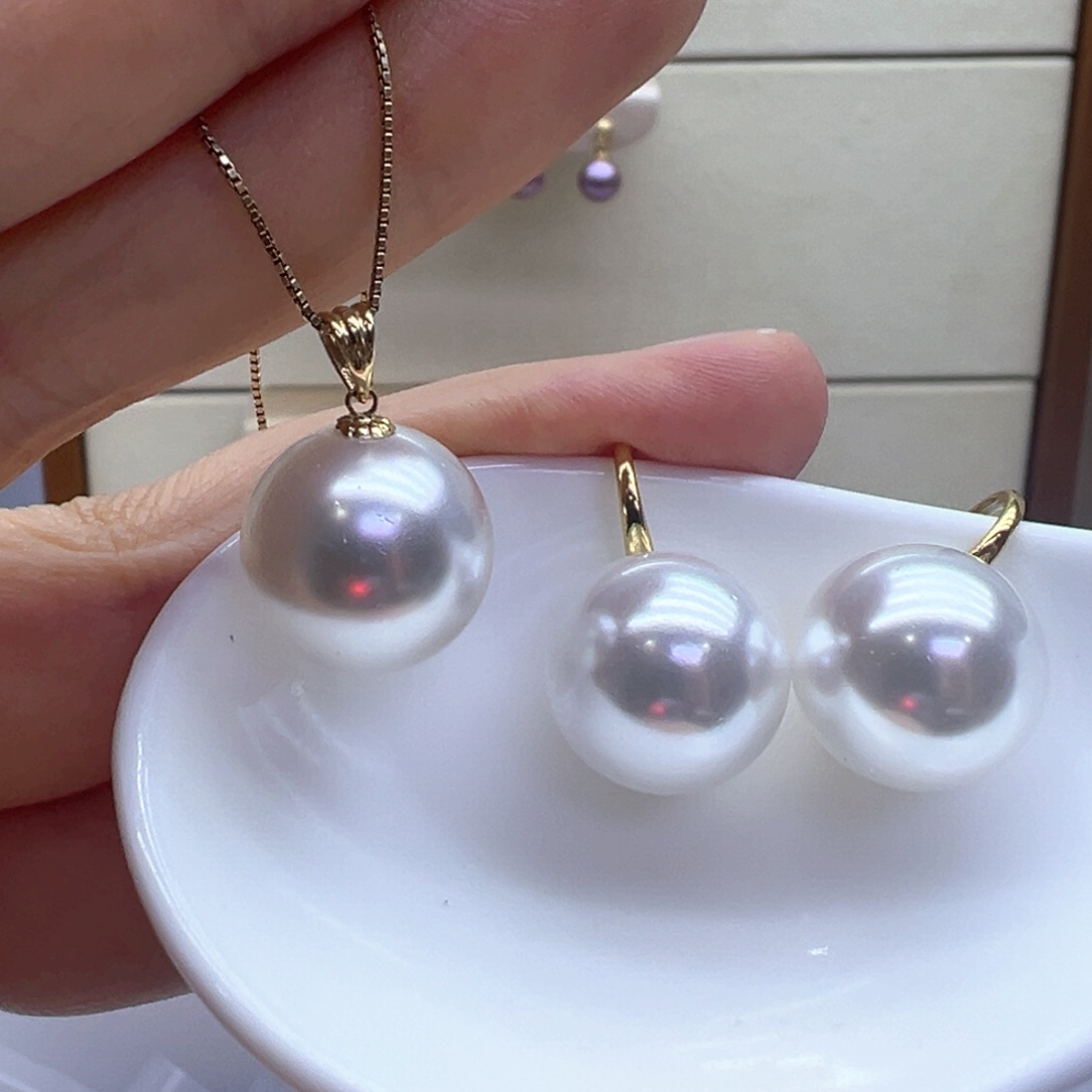 淡水珍珠18K金镶嵌吊坠(赠链)