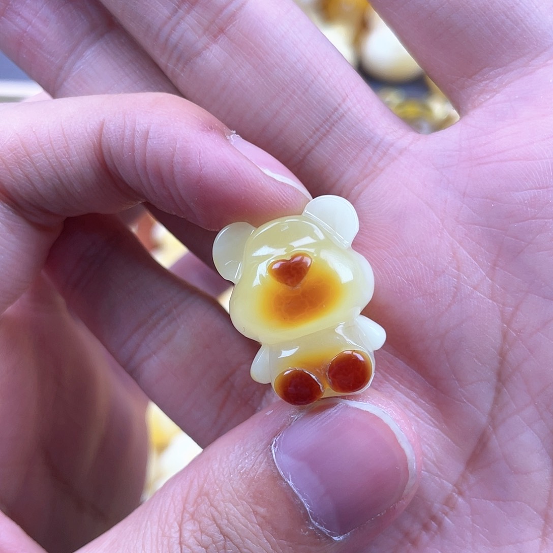 琥珀裸石未镶嵌蜜蜡