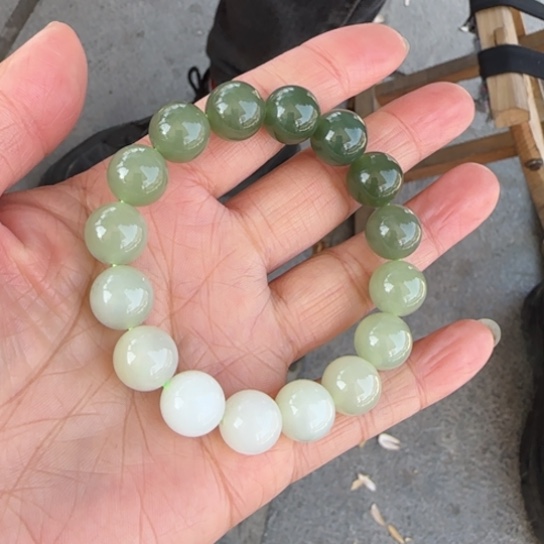 和田玉手链未镶嵌卡12渐变高冰