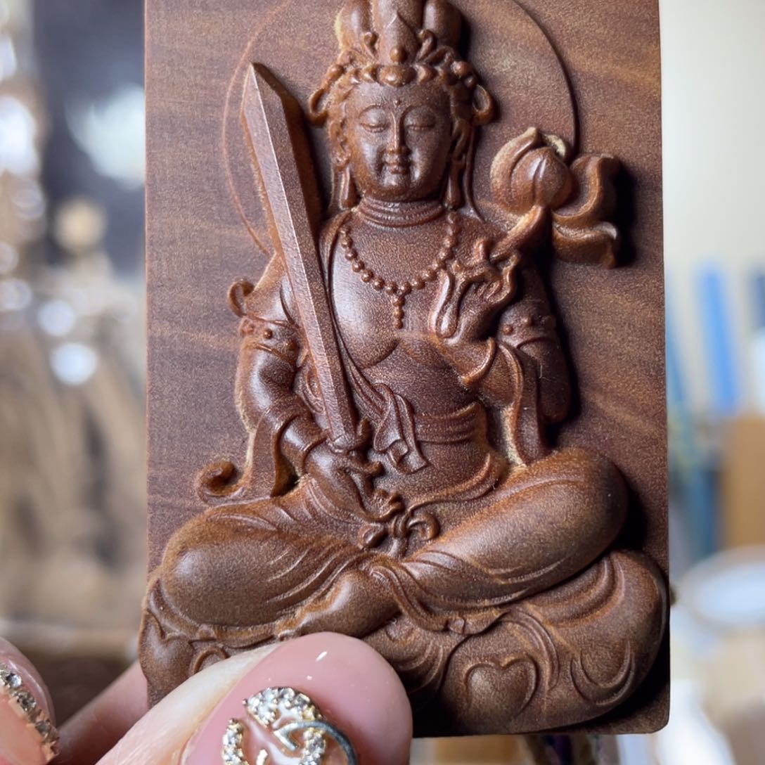 檀香木吊坠西****虎老山檀香老料横纹虚空藏菩萨