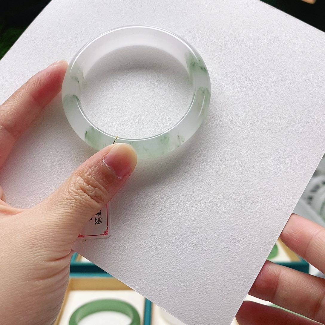 石英质玉手镯未镶嵌50.2