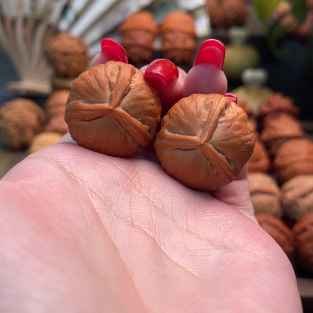 把件文玩核桃龙珠三棱