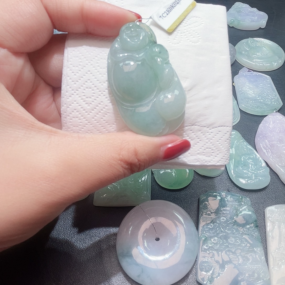 翡翠未镶嵌颈饰吊坠