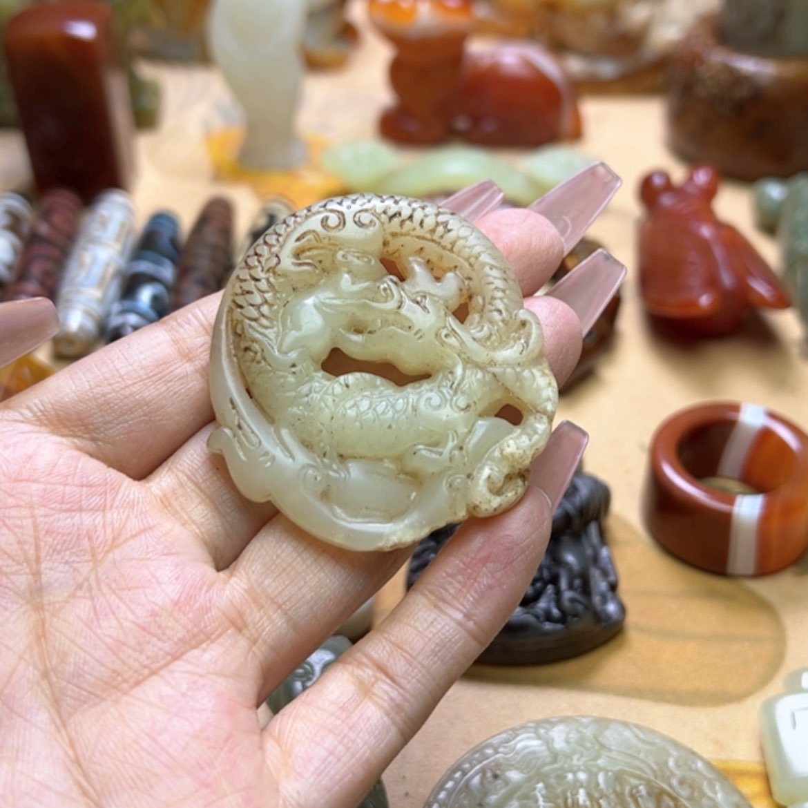 【闪购商品】蛇纹石玉颈饰未镶嵌