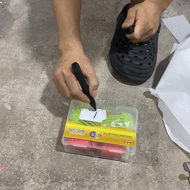 16号垂钓小配件一个