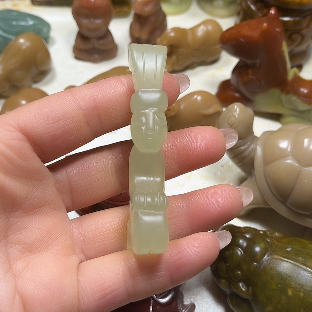 白玉菩提吊坠白玉菩提吊坠