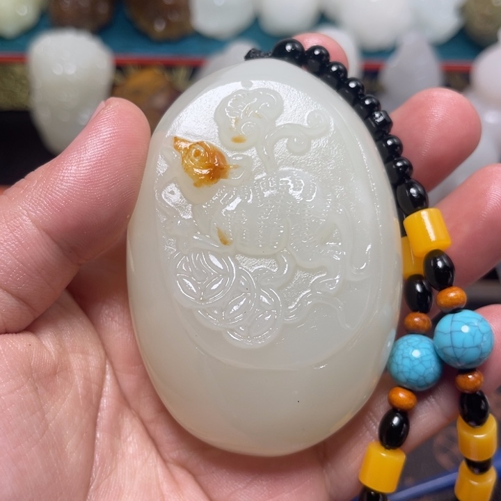 岁***i石材天然方解石手把件不退换