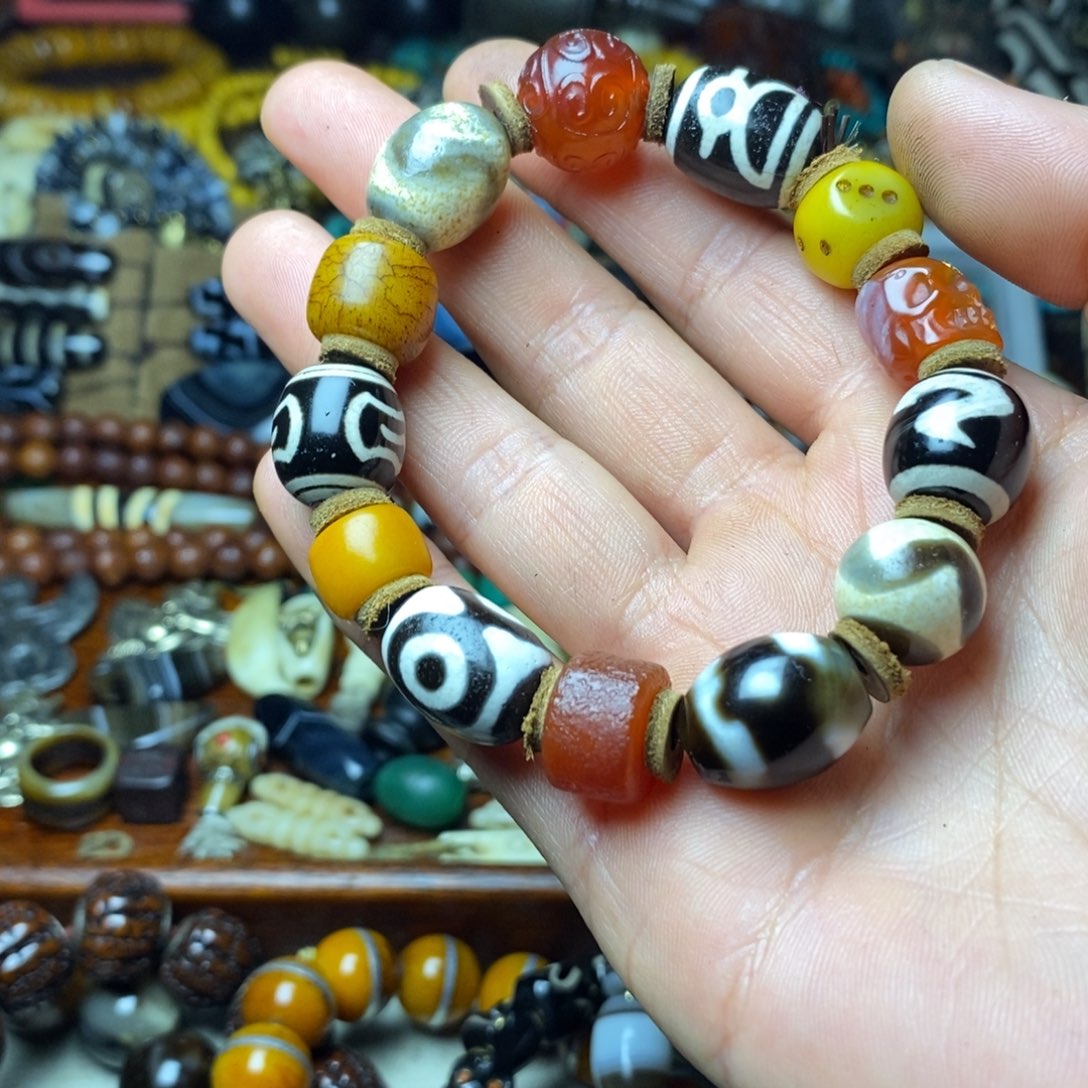 大叶紫檀（黑酸枝木类）