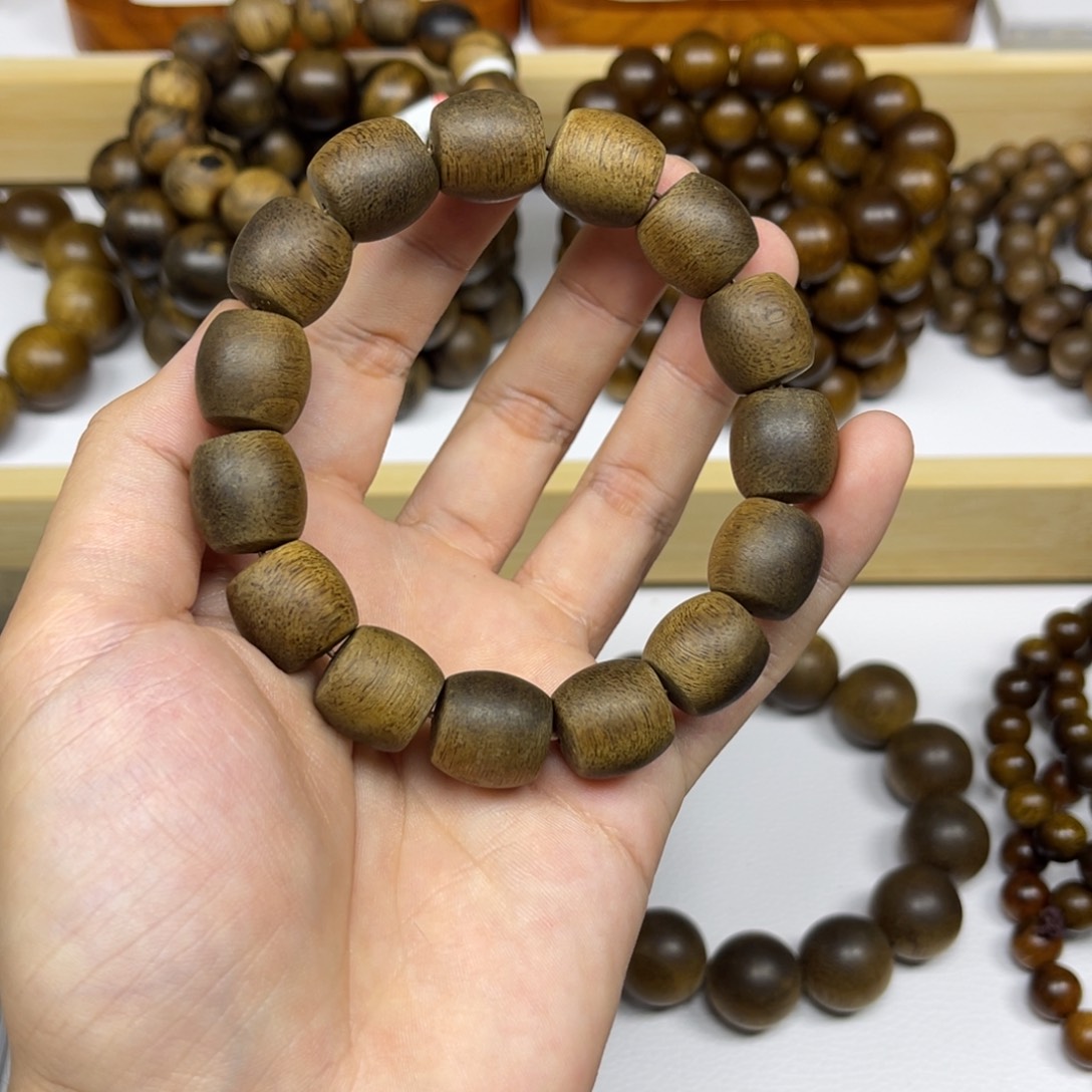 沉香手串越南芽庄白棋楠1.4