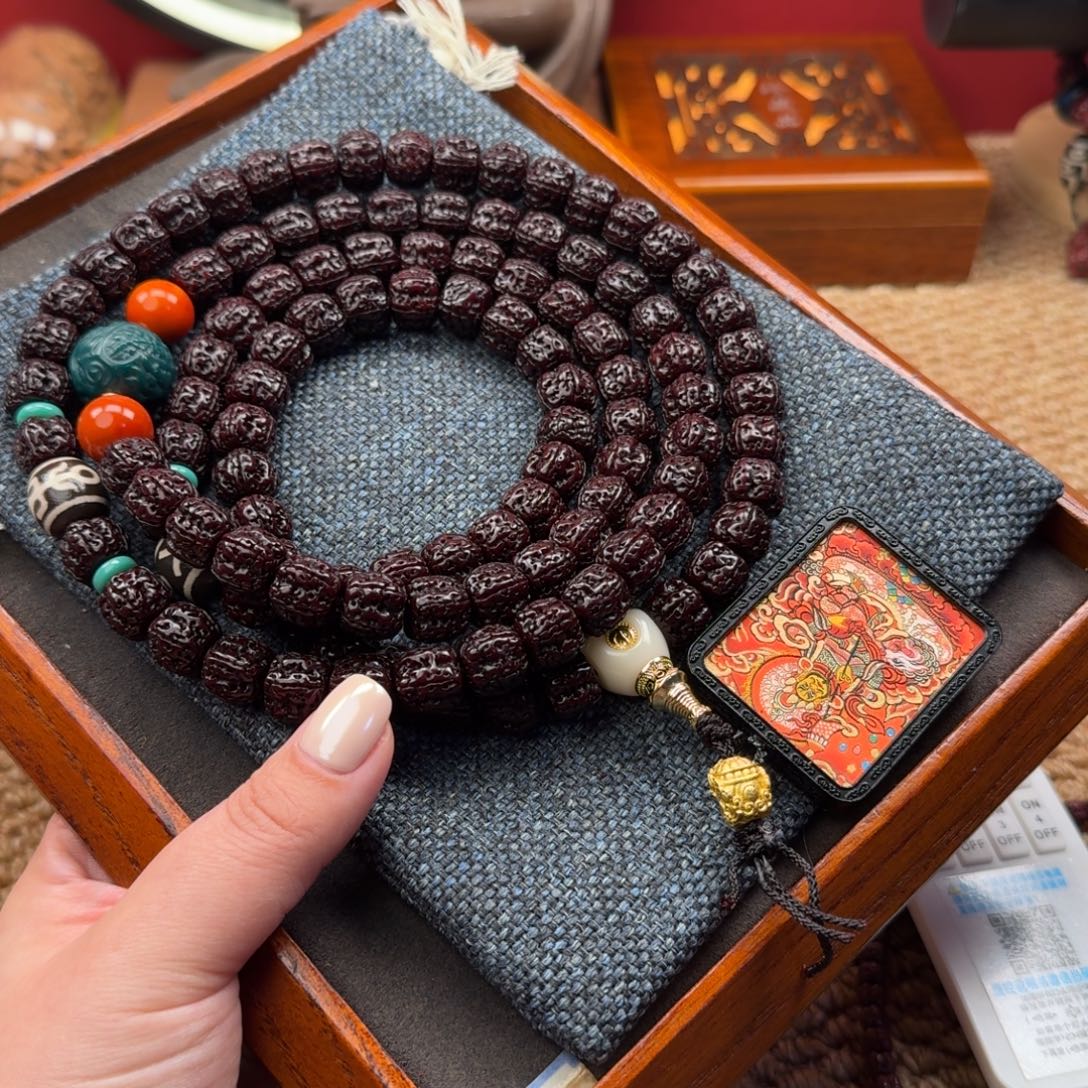 南***人吊坠金刚菩提黑金