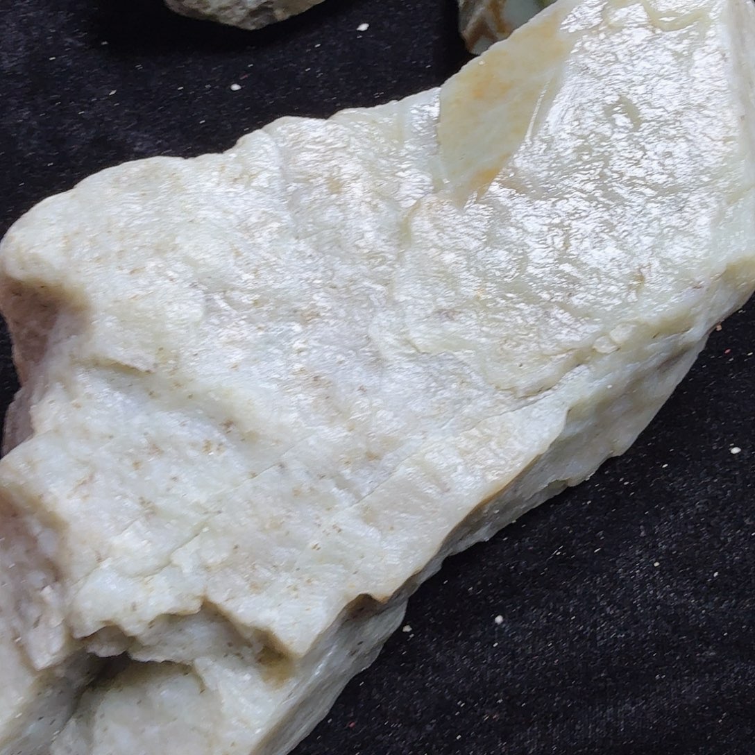 和田玉（糖玉）未镶嵌珠宝半成品