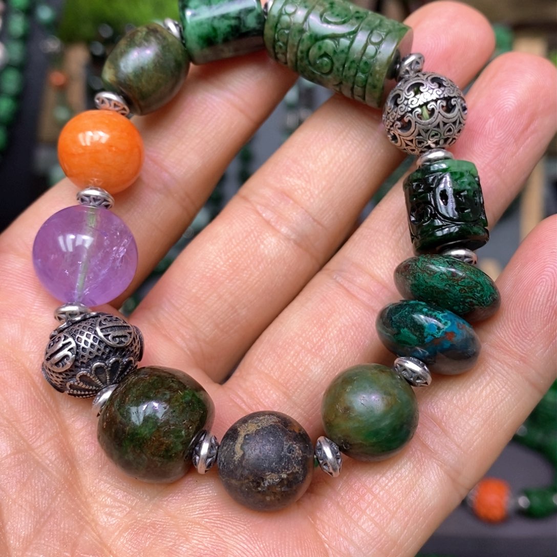 翡翠手链未镶嵌漂亮美眉