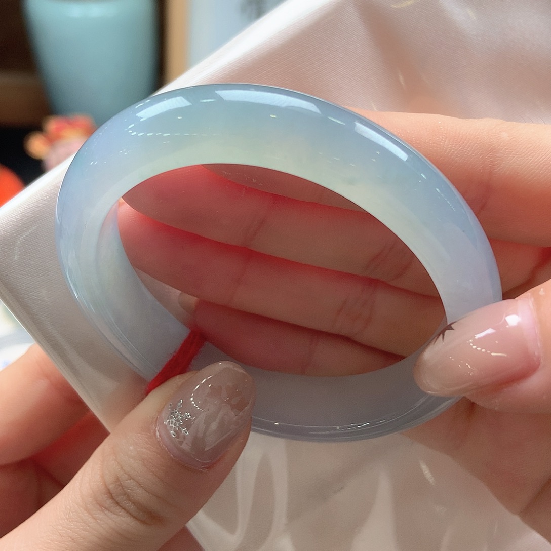 翡翠未镶嵌手镯天空蓝贵妃6号