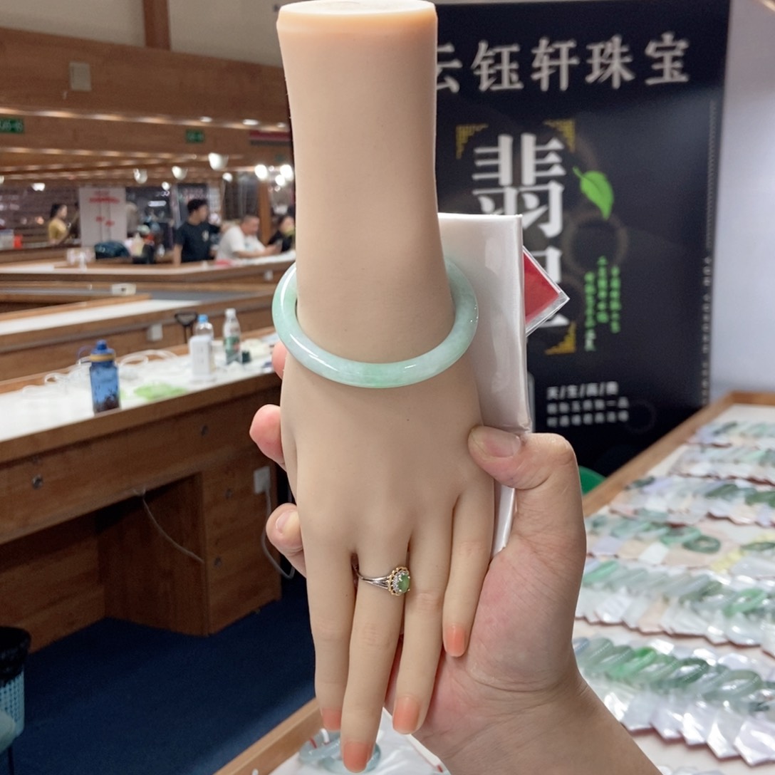 【闪购商品】翡翠未镶嵌手镯买断