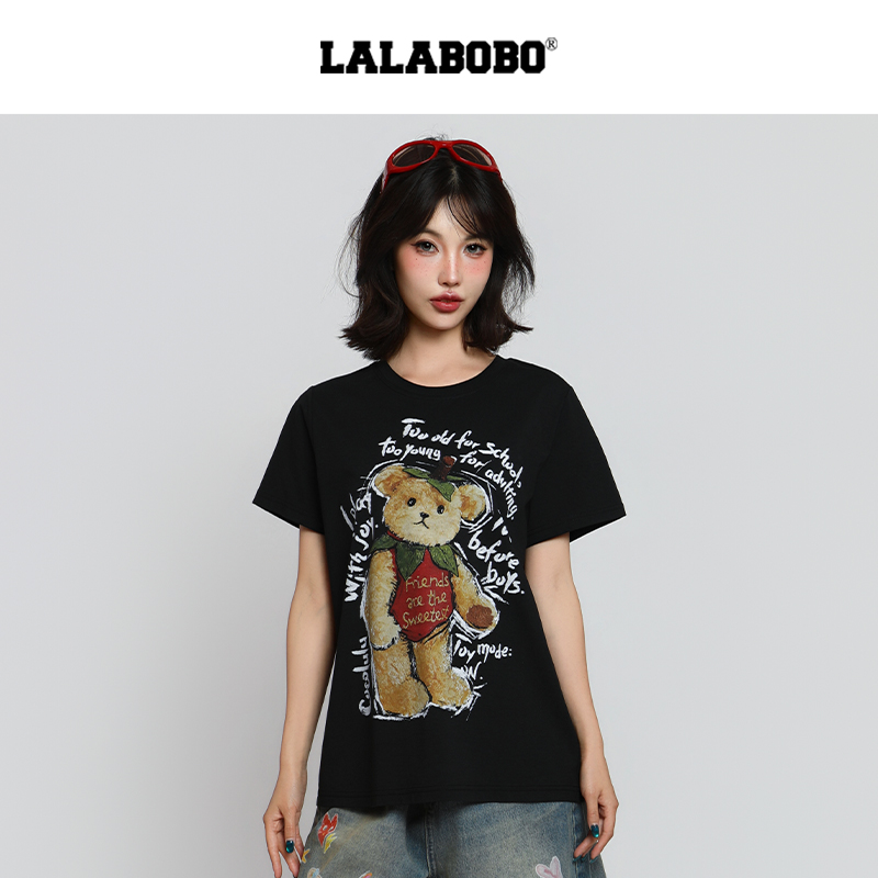 6001【粉丝专属】LALABOBO草莓熊直筒短袖T恤CBFB-WSDT11
