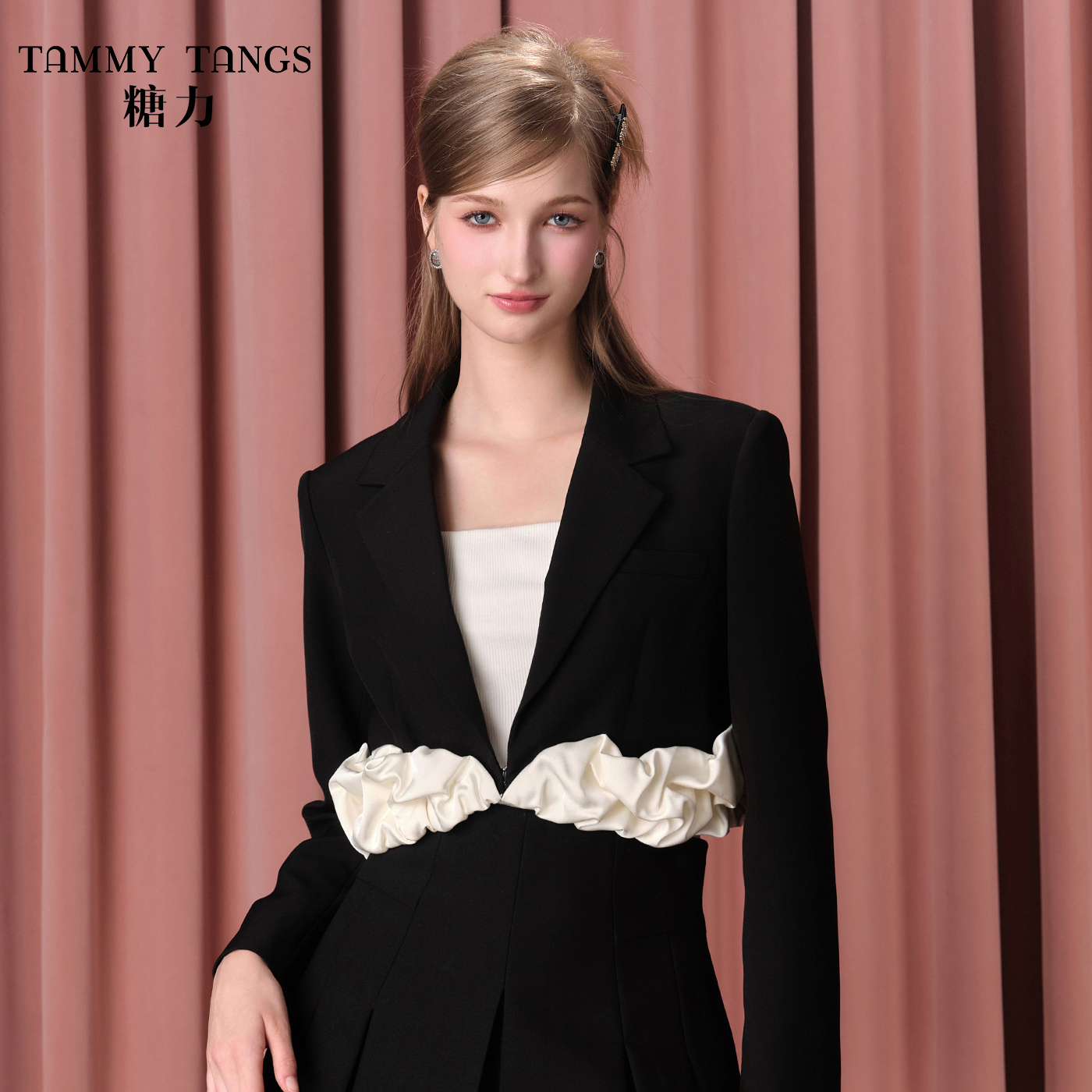 【官号专属】糖力缎面泡芙短款小西装女春秋季设计感西服外套
