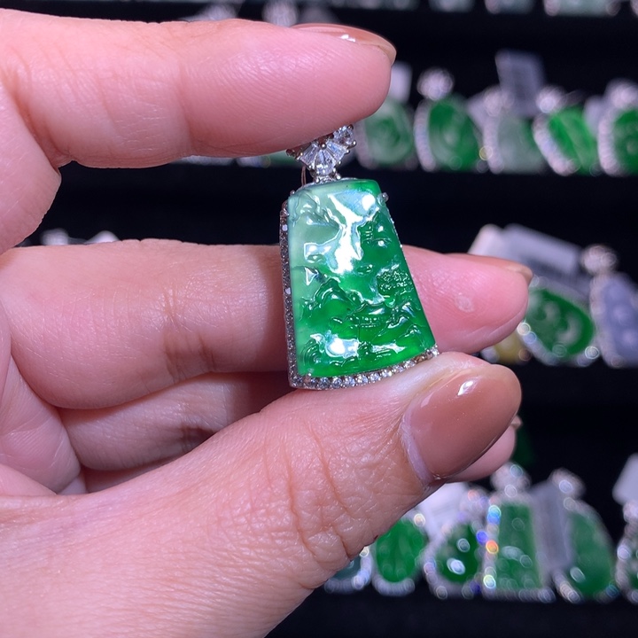 【闪购商品】颈饰银S925镶嵌翡翠天然翡翠