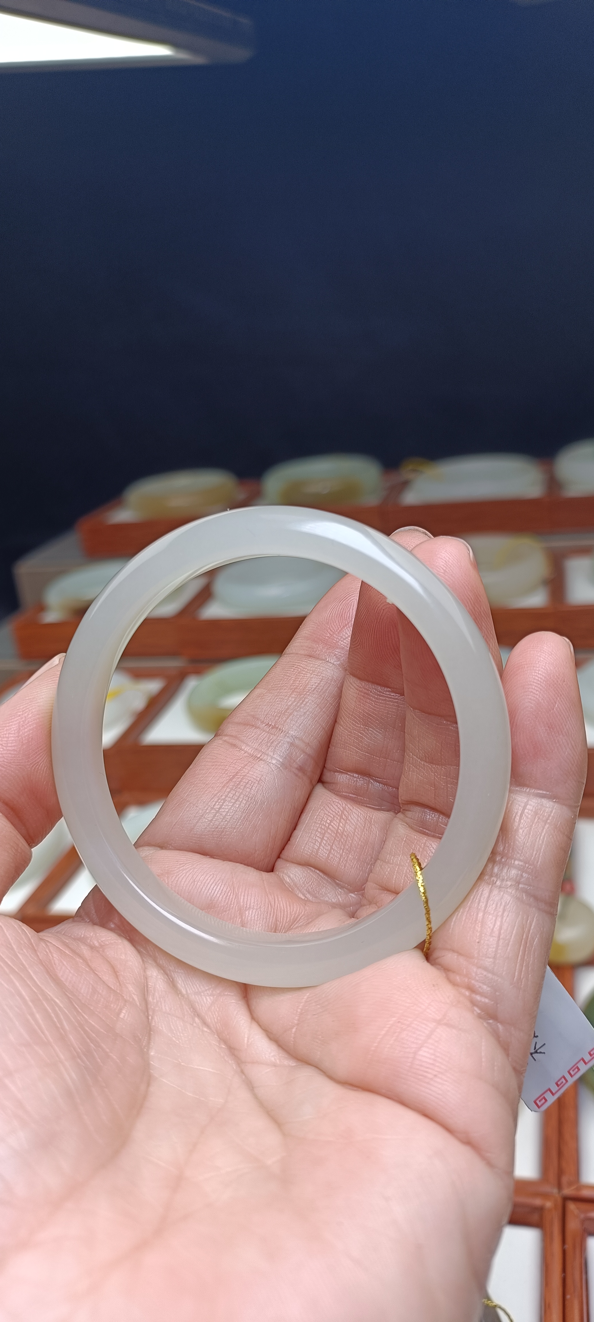 天然和田玉手镯玉镯