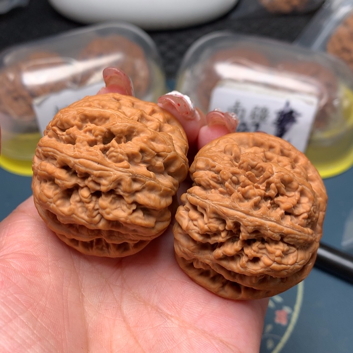 文玩核桃把件45-13933-9