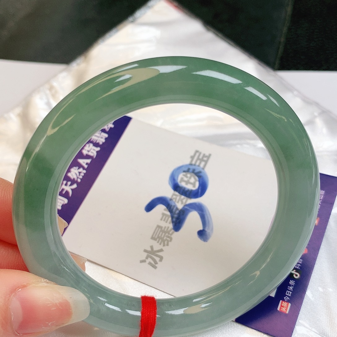 翡翠手镯未镶嵌缅甸天然a货翡翠