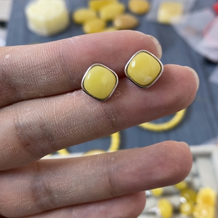 蜜蜡裸石银S925镶嵌耳钉