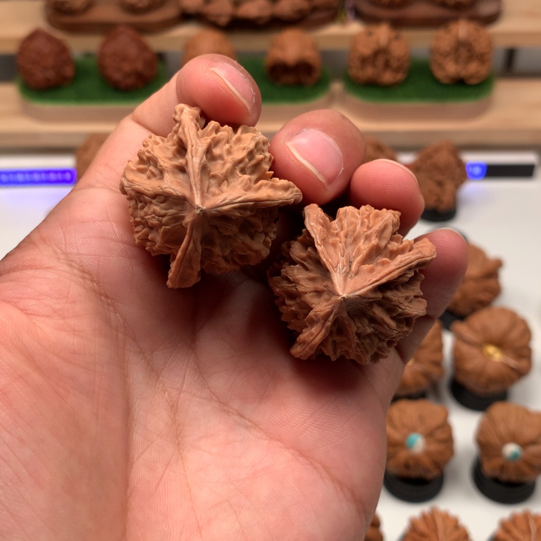 【闪购商品】吊坠文玩核桃隐隐约约