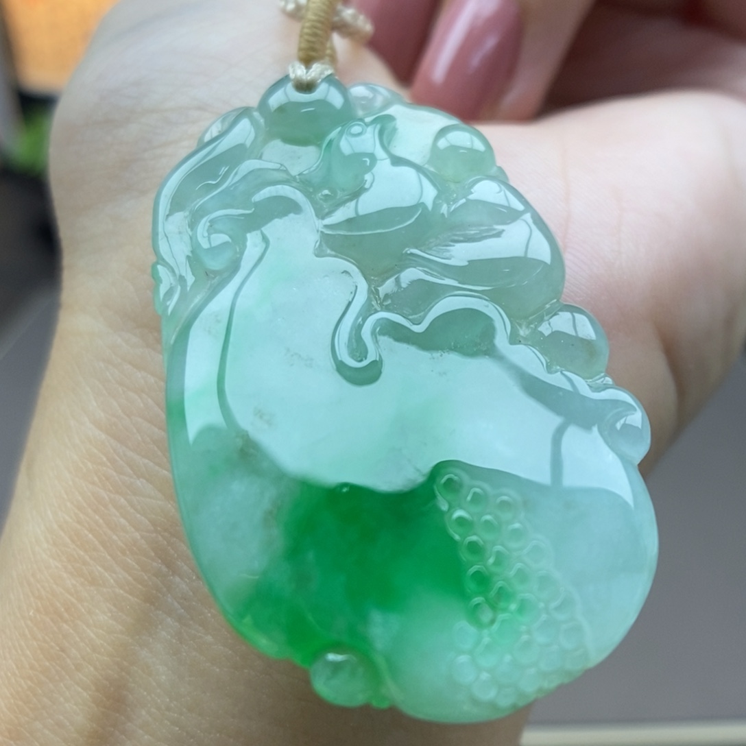 翡翠未镶嵌颈饰吊坠12