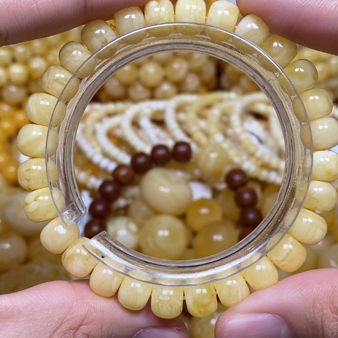 蜜蜡未镶嵌珠宝奇石手串