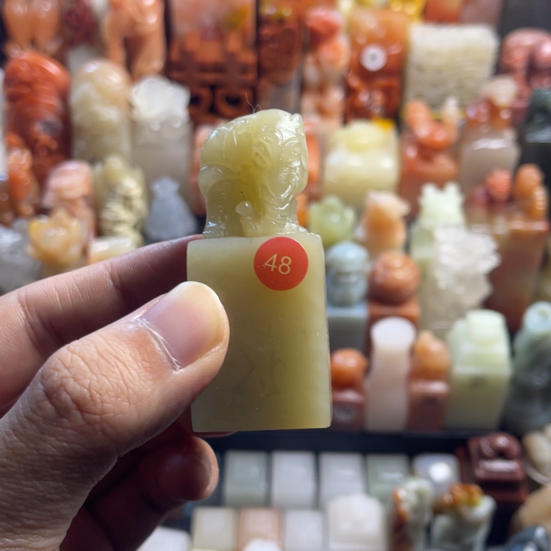 手工制作刻字石料