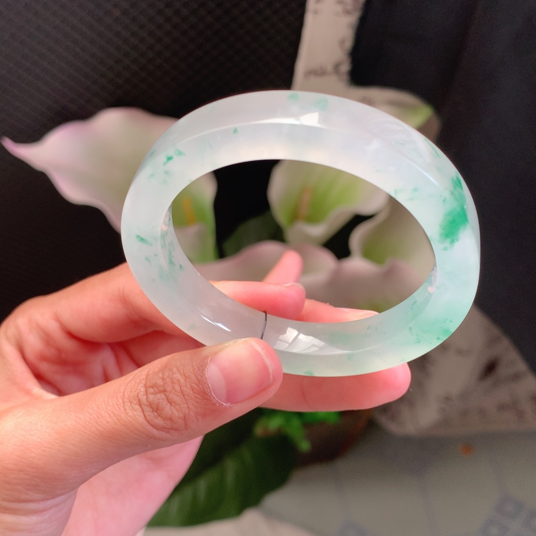 石英质玉未镶嵌手镯