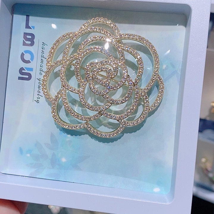 锆石铜合金山茶花胸针 金色大号